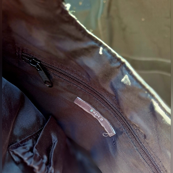 Apt. 9 Vintage Style Black and Gold Floral Clutch - Picture 5 of 7